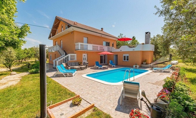 Dracevac Ninski Maison | Maison confortable de 5 chambres à.