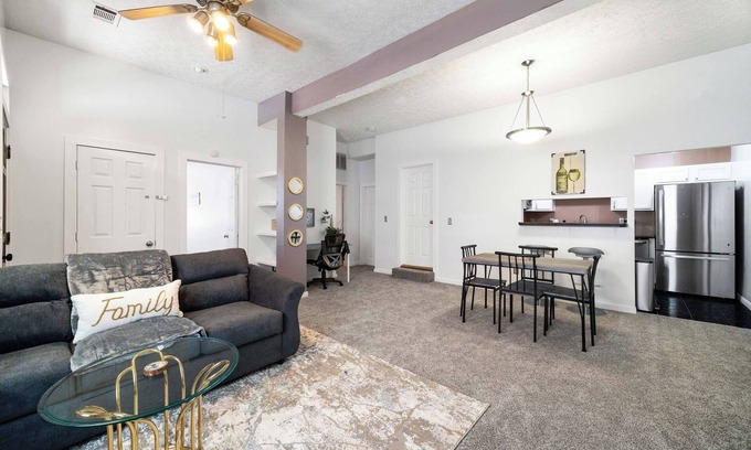 Short North Appartement | 5-bedroom Duplec in Collins, amazing Columbus