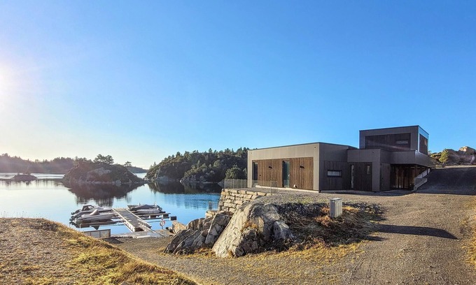 Bomlo Maison | Belle maison de 5 chambres à Urangsvåg