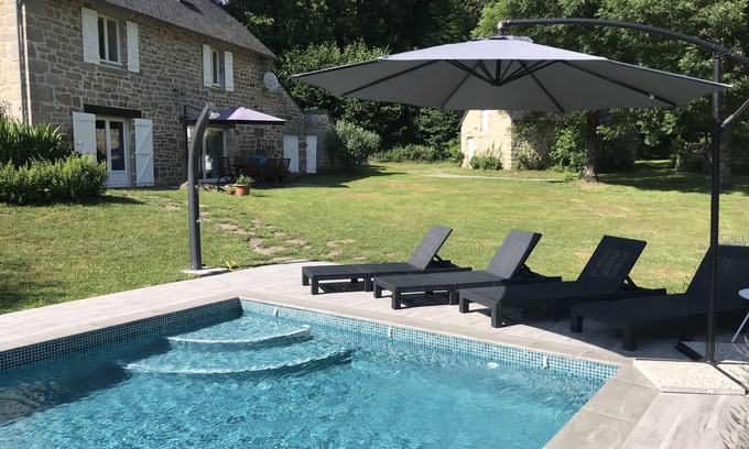 Veix Maison | 5 Bedroom secluded house with private heated pool