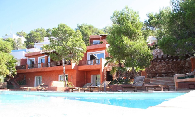 Sant Joan de Labritja Villa | 5 chambres / 5 salles de bain + 2toilet, Private Infinity Pool, 10-12 personnes, 5 ¨ forme ibiz
