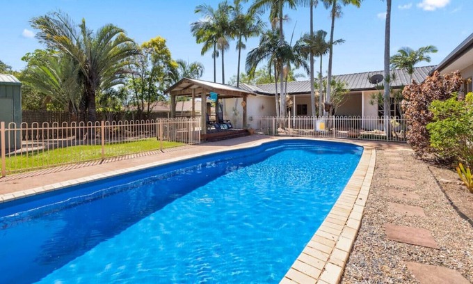 Kawungan Maison | 5 bedrooms with a pool