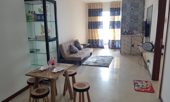 Pluit Appartement | 5 Beds 2 Bedroom Floor 20, Sea View, Fast Internet