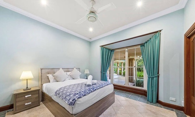 Dural Maison | 5 Beds Villa with Pool&Pond | Dural Masterpiece