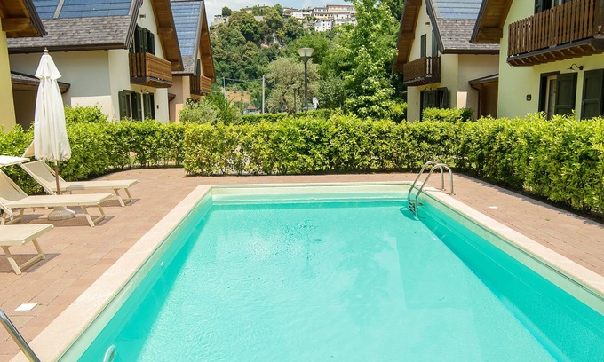Coreglia Antelminelli Maison | 5 chalets avec piscine privée. Animaux acceptés