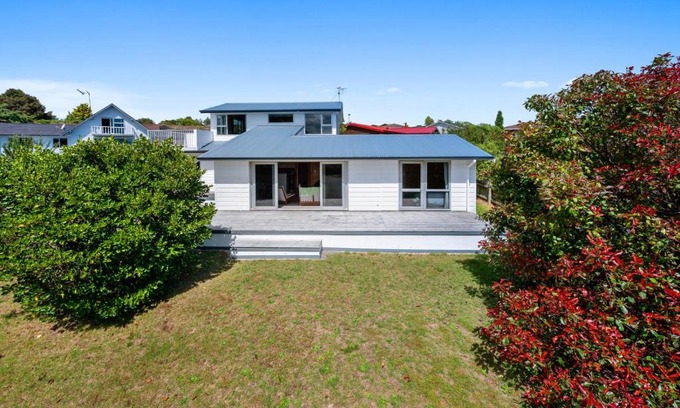 Richmond Heights Maison | 5 Kensington - Taupo Holiday Home