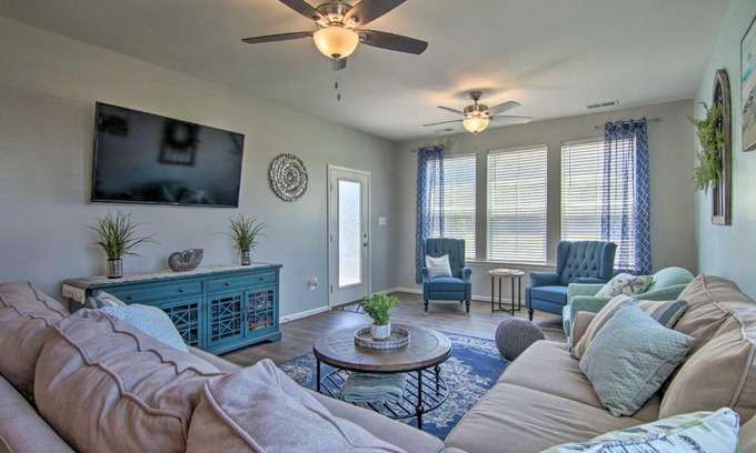 Millville Maison | 5 Mi to Bethany Beach Boardwalk Home with Patio!