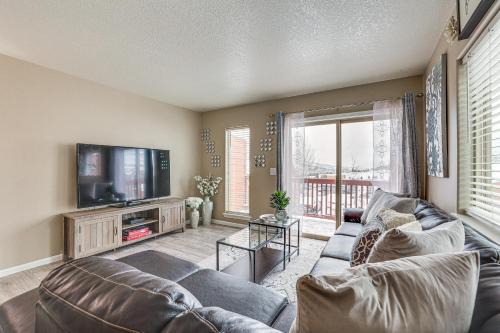 Dillon Maison | 5 Mi to Ski Resort Mtn-View Townhome in Dillon