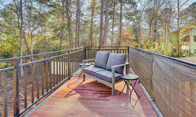 Lithonia Maison | 5 Mi to Stone Mountain: Lithonia Getaway