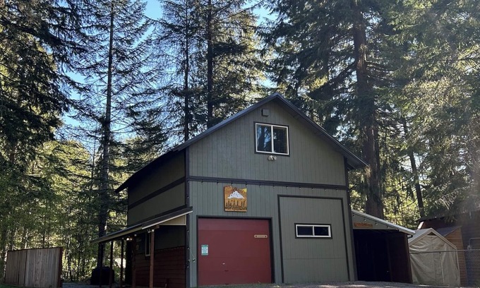 Ashford Appartement | Dog friendly 5 miles to Mt. Rainier Nisqually entrance