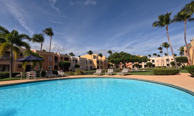 Candelero Abajo Villa | 2BR / 2BA Villa, Golf, Wifi, Vue sur la piscine et le jardin