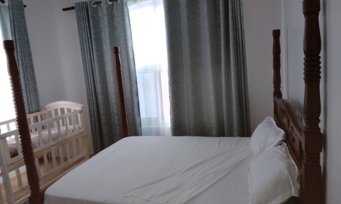 Malindi Appartement | 5 minutes to the beach! Renee's cossy Apartments with great life happy memories.
