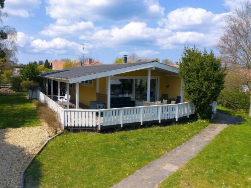 Havnsø Maison | 5 person holiday home in Føllenslev-By Traum