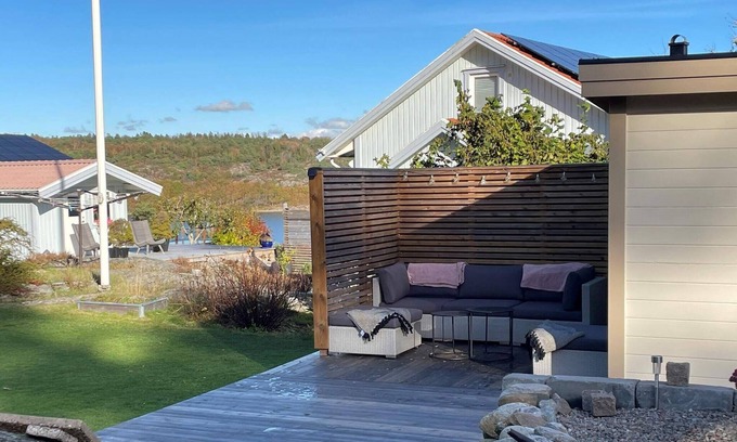 Kungalv Centrala Maison | 5 person holiday home in HÅLTA