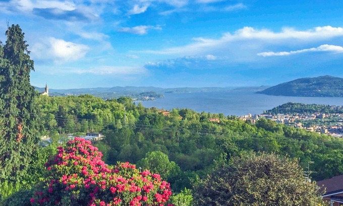 Vignone Maison | Approche écologique restaurée maison de cinq pièces avec vue imprenable sur le lac