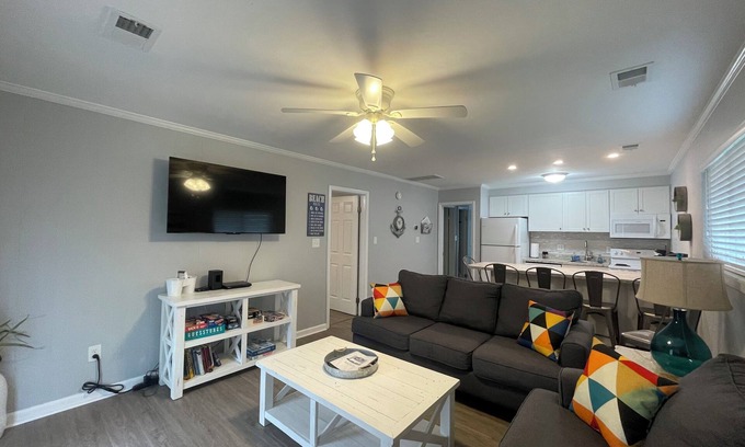 Northeast Virginia Beach Copropriété | Allez vite, réservez le vôtre maintenant! Pomme de Mai Kai - un favori de VRBO. Pas de caution