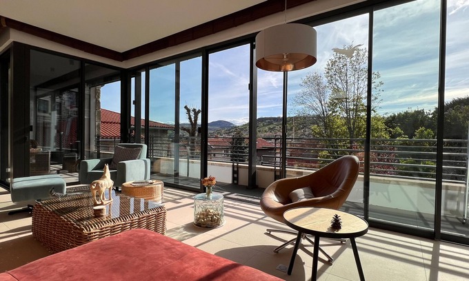 Le Puy-en-Velay Appartement | Appartement classé 5 étoiles, ville haute, Le Puy