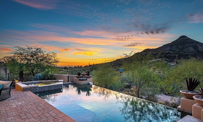 Desert Mountain Maison | 5 Star INFINITY POOL Saguaro Mountain Desert House