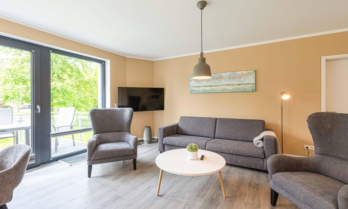 Krakow am See Appartement | 5 star vacation apartment with balcony on Lake Krakow