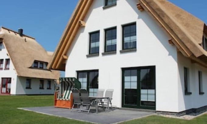 Dranske Copropriété | 5 star vacation apartment according to DTV - pure luxury only 200m from the beach - WLAN free of charge