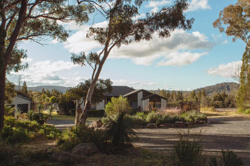 Stanthorpe Maison | 50 HALE HAVEN