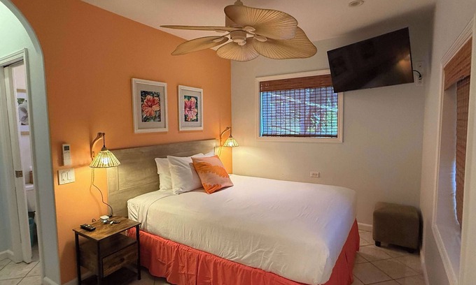 Kahana Lit Et Petit-Déjeuner | 50% Off! Bed & Breakfast Steps from the Beach with AC