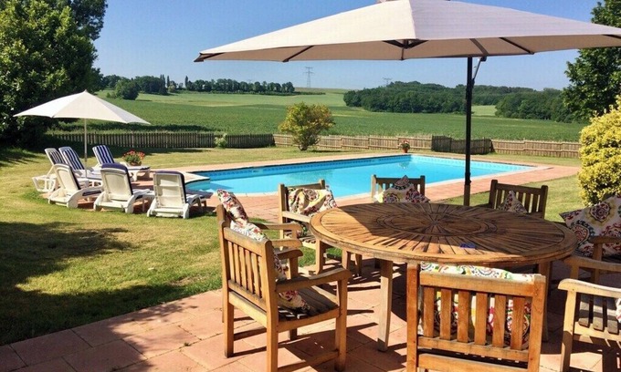 Saint-Meard-de-Gurcon Autre | Gorgeous converted farmhouse in the Dordogne, ideal for 2 or 3 families.