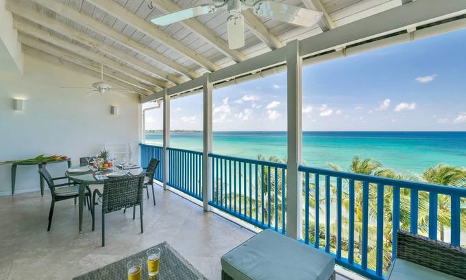 Oistins Copropriété | #501 Oceanview beachfront Maxwell Beach Villas