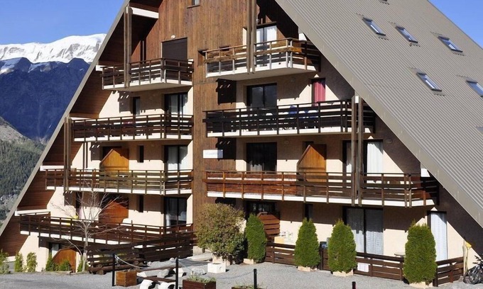 Reallon Appartement | 50m from resort center, 3rd floor, balcony, ski locker, 36m², Réallon