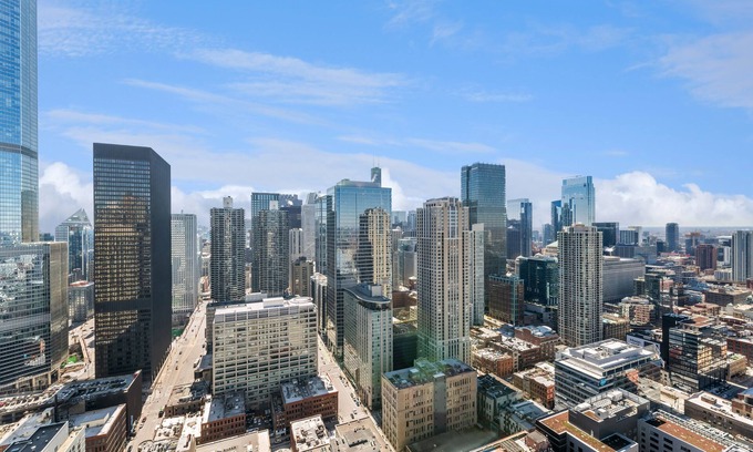 Downtown Chicago Hôtel | 50th Floor Mag Mile Studio VIEW, Pool, Gym, Balcony