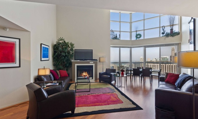 Downtown Chicago Appartement | Penthouse MagMile 51 / 52e étage - VUES, Cheminée, Balcon, Centre de fitness