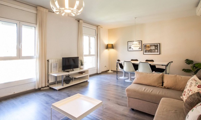 El Camp de l'Arpa del Clot Appartement | 53IND1121 - Apartment near Sagrada Familia