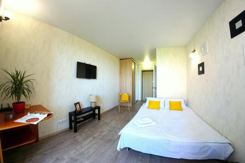 Dzerzhyns'kyi District Appartement | 54a Tselinogradskaia Str at Alekseevka underground