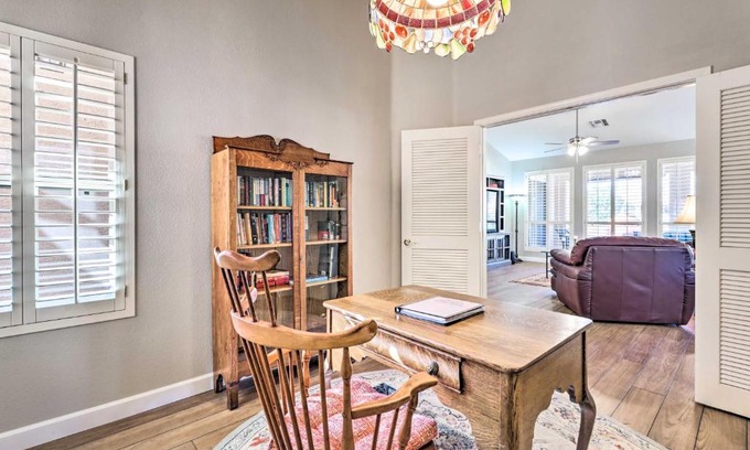 Oakwood Maison | 55 and Sun Lakes Casa with Patio and Pool Access