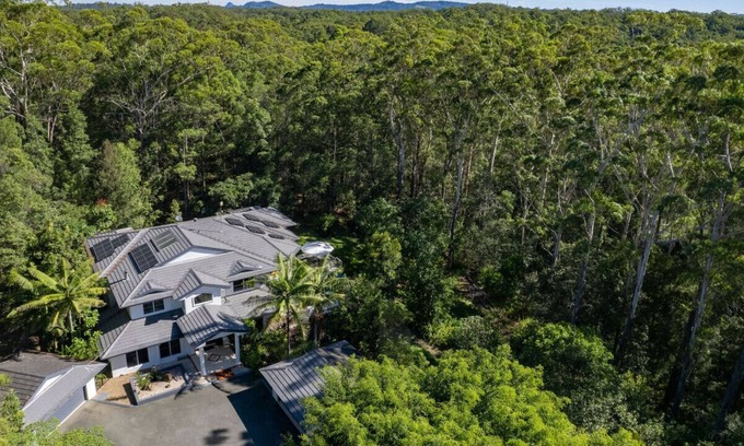 Ilkley Maison | 582 Ilkley Rd · Magnificent hinterland getaway!