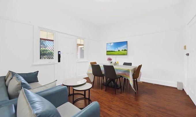 Chatswood CBD Maison | 5bedroom holiday house in Chatswood