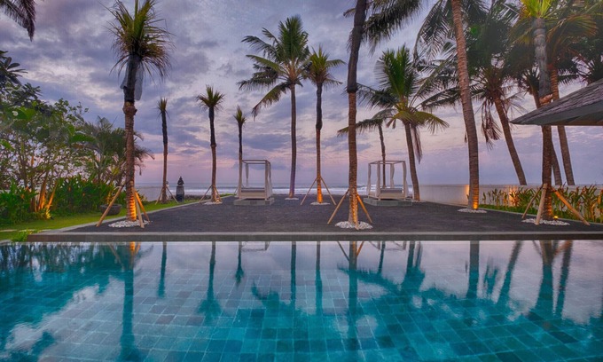 Saba Villa | Villa de 5 chambres en bord de mer à Sabah Beach;