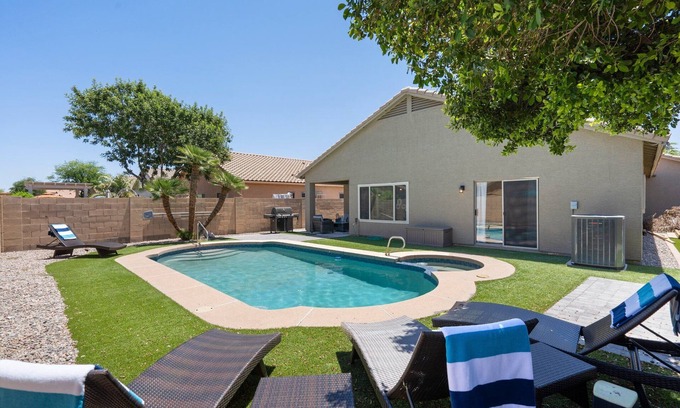 Avondale Maison | 5BR Family Friendly | Heated Pool + Game Room