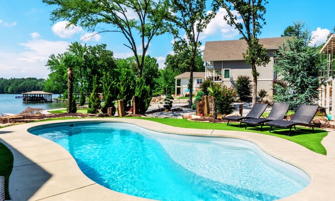 Hot Springs Maison | Piscine, putting green, cascade! Maison de luxe 5 bd sur le lac Hamilton