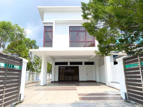 Sekudai Maison | 5BR5B in Skudai, 15mins to UTM&Sutera, 7-16pax, WiFi