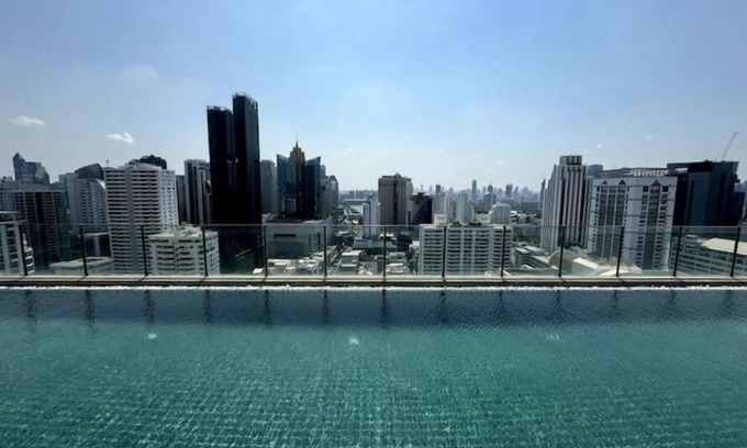 Sukhumvit Appartement | 5min»Terminal21/BTS/MRT,Kitchen,500Mbps+NFlix+2TVs