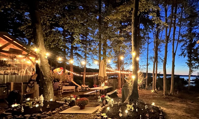 Bradford Location De VR | 5th Wheel Camper at DayDreams Campground