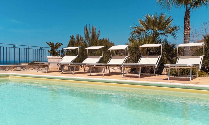 Alcamo Marina Villa | 4 APPARTEMENTS JUSQU'À 22 PERSONNES À 150 M DE LA PLAGE DE LOCATION DE VOITURES WI FI
