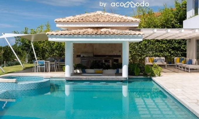 El Palmar Villa | 6 bdr + 7 bthr Villa with Private pool / garden and sunroom🌷🌞 / near the beach 🌅 🌊 👙