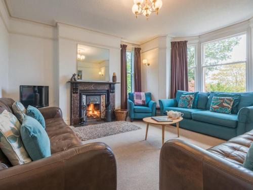 Braithwaite Maison | 6 Bed in Braithwaite SZ044