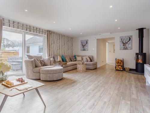 Relubbus Maison | 6 Bed in Marazion 77228