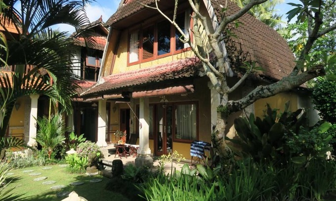 Lodtunduh Villa | 6 chambres avec piscine Vila Nice et adapté à la famille