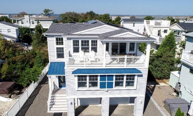 Loveladies Maison | 6 bedroom accommodation in Barnegat Light