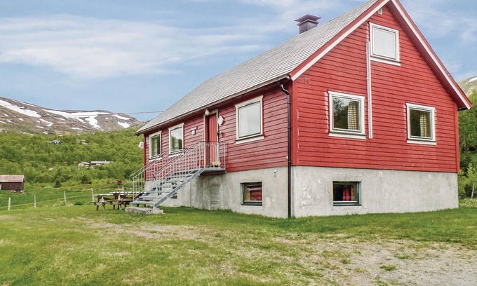 Tyinkrysset Maison | Bassebu/Updalstøl