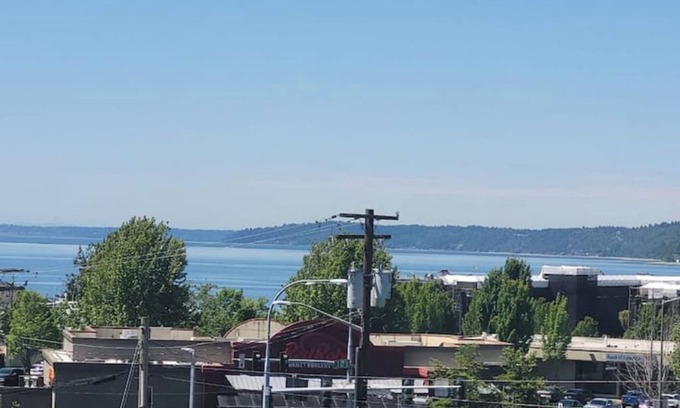 Des Moines Appartement | 6-Bedrooms Ocean View-Perfect for Groups & Family.